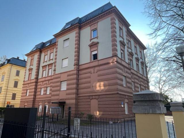 Luxury Apartment Paola Μεράνο Εξωτερικό φωτογραφία